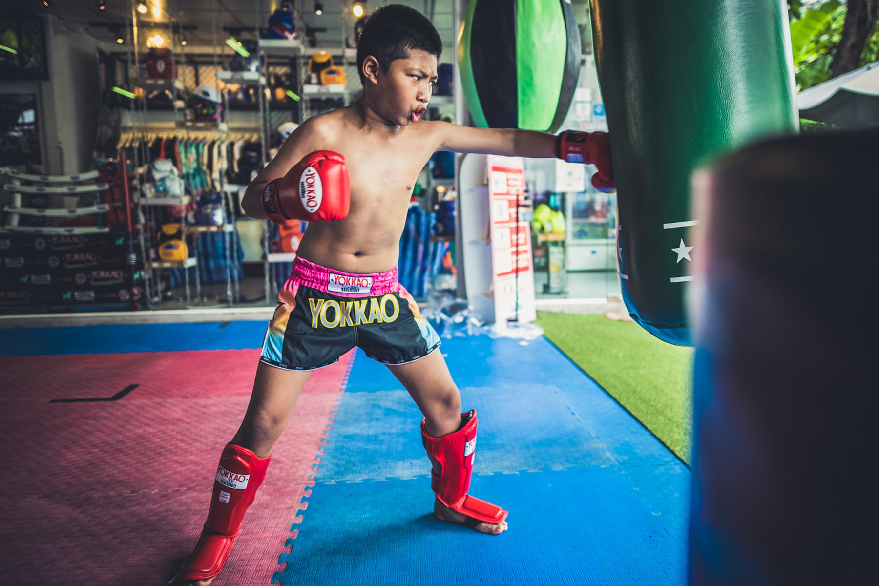 What is Muay Thai?  Muay Thai History, Benefits & Rules - YOKKAO USA