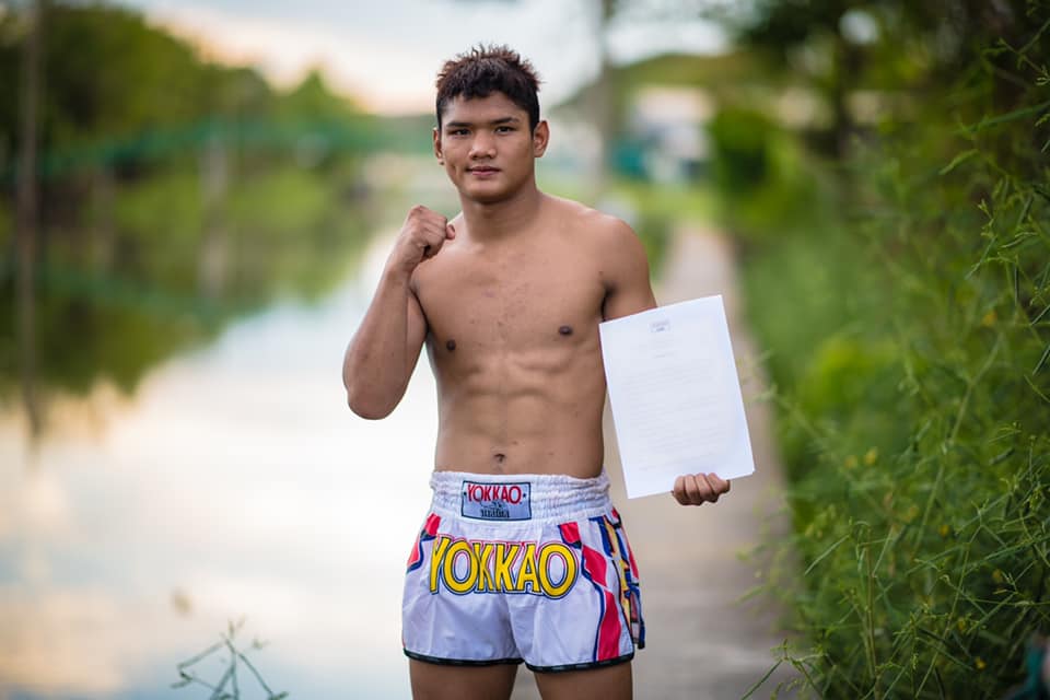 YOKKAO Signs 17-year-old Boxing Champion Sangarthit Looksaikongdin-YOKKAO