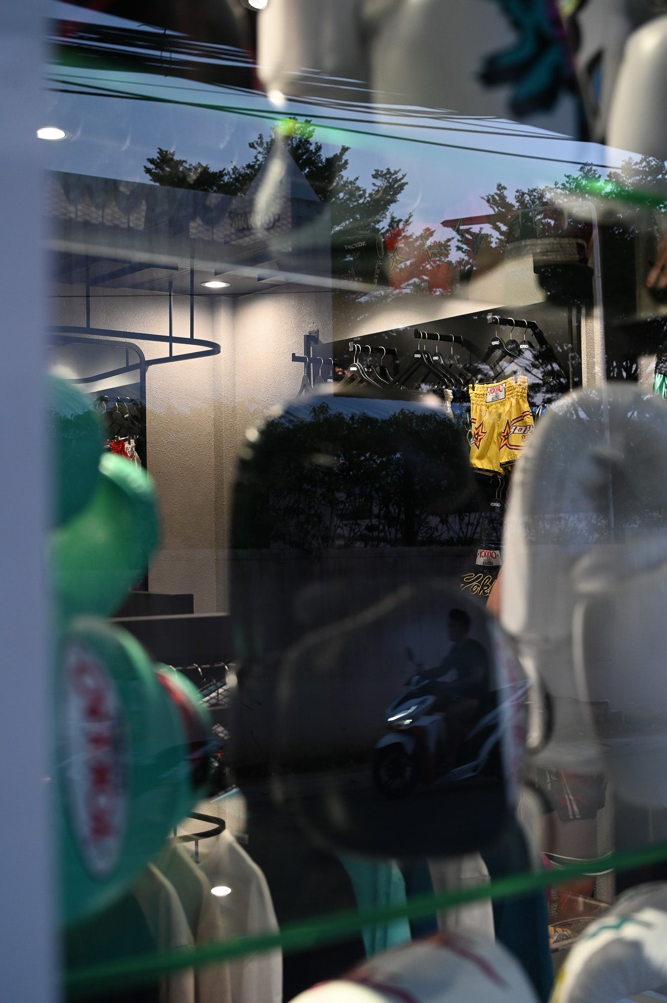 Fighter in action-packed sparring