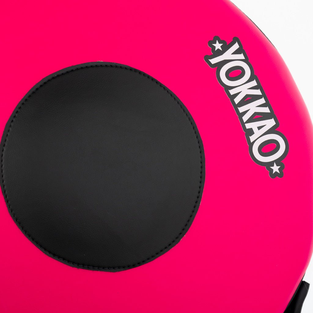 #color_fuchsia/black