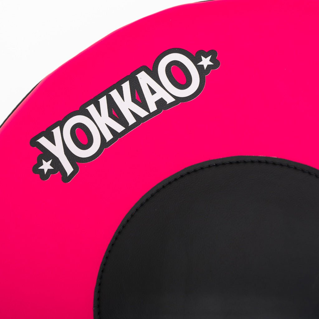#color_fuchsia/black