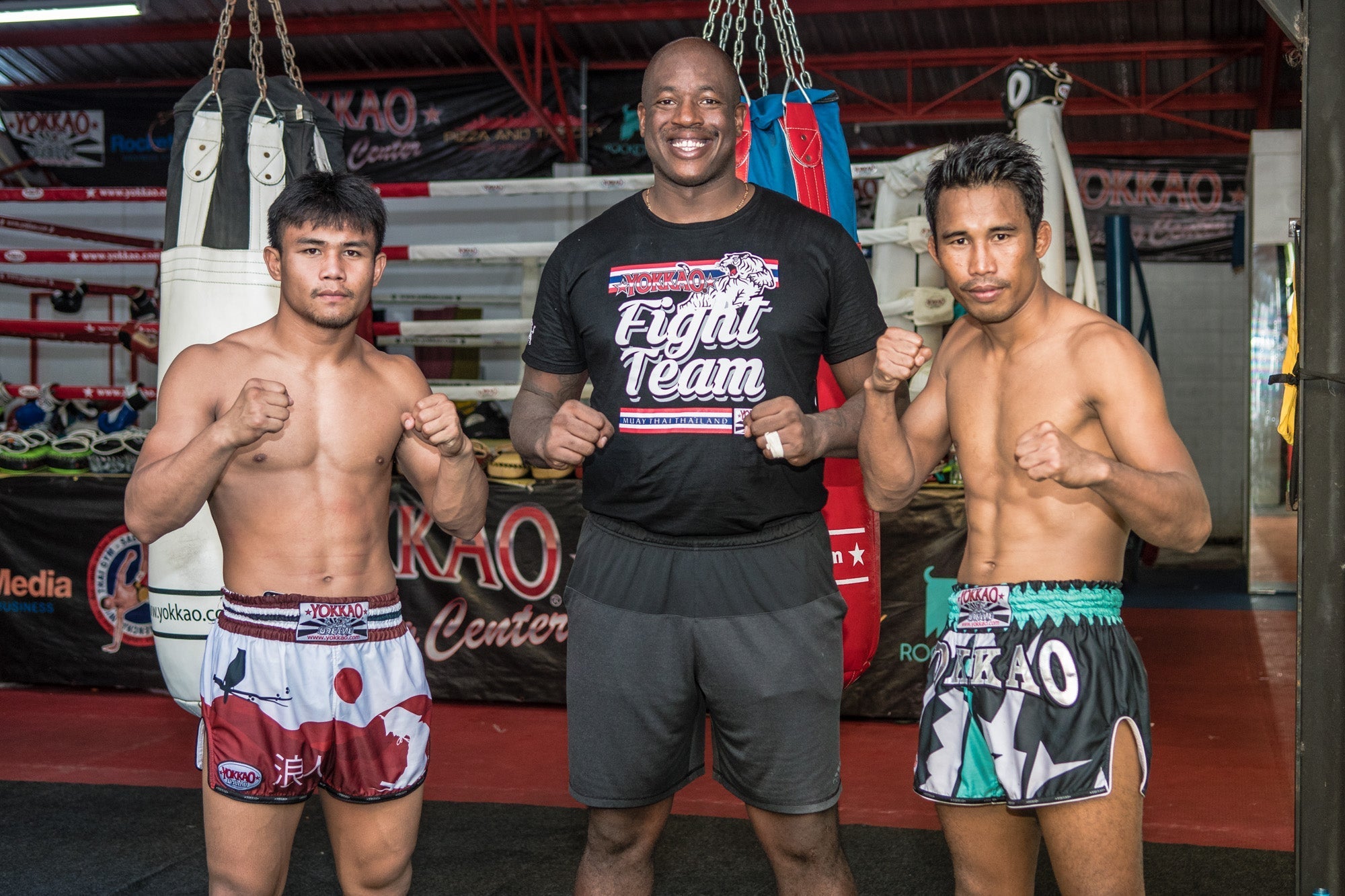 Boxing Coach Barry Robinson comes to YOKKAO!-YOKKAO