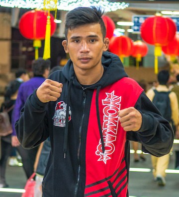 Superlek Muay Thai fighter pose